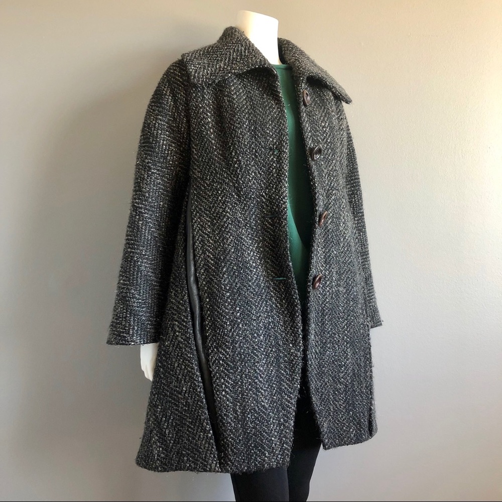 ๐จ๐ฆ Canadian Designer Coat - Picture 2 of 7